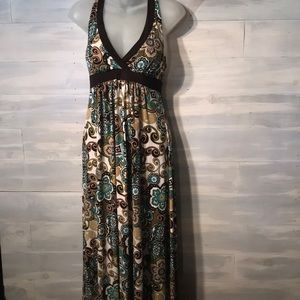 CHARLOTTE RUSSE halter style summer maxi dress MED